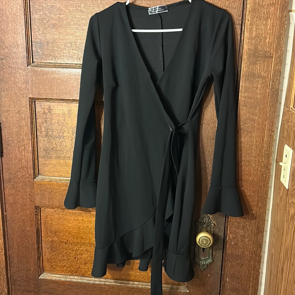 Blue Blush Black Wrap Dress with Grommet sz L - Picture 2 of 9